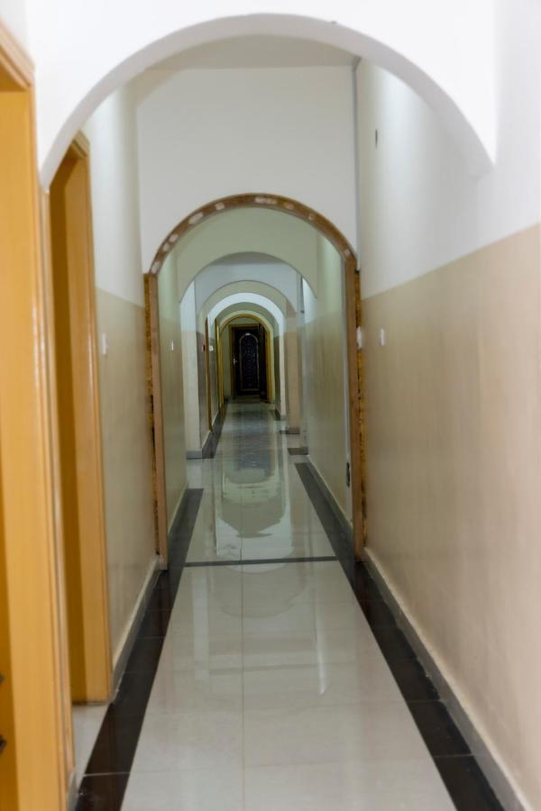Arabian Sands Hotel فندق الرمال العربية Haima Экстерьер фото