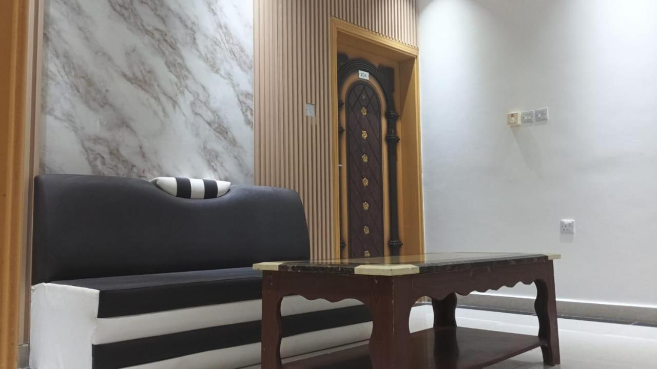 Arabian Sands Hotel فندق الرمال العربية Haima Экстерьер фото